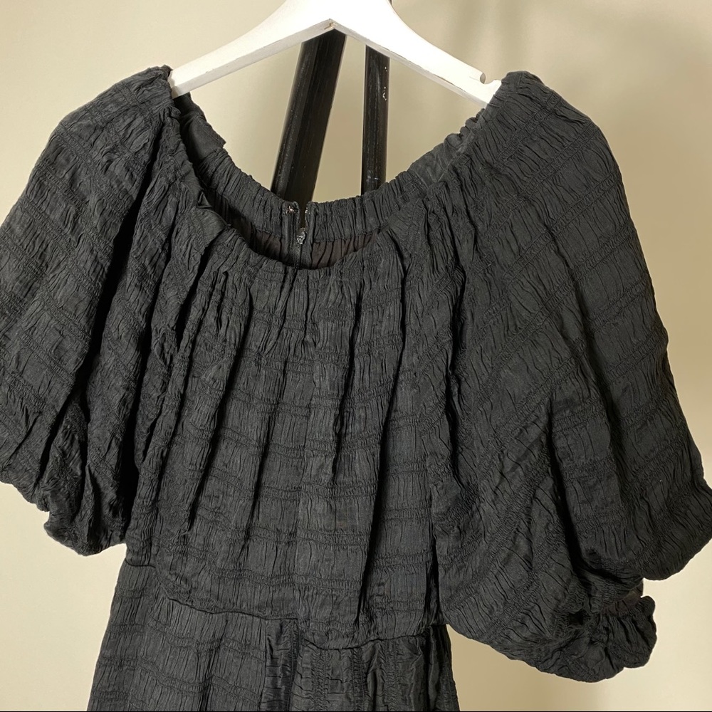 Dress - Picture 3 of 6
